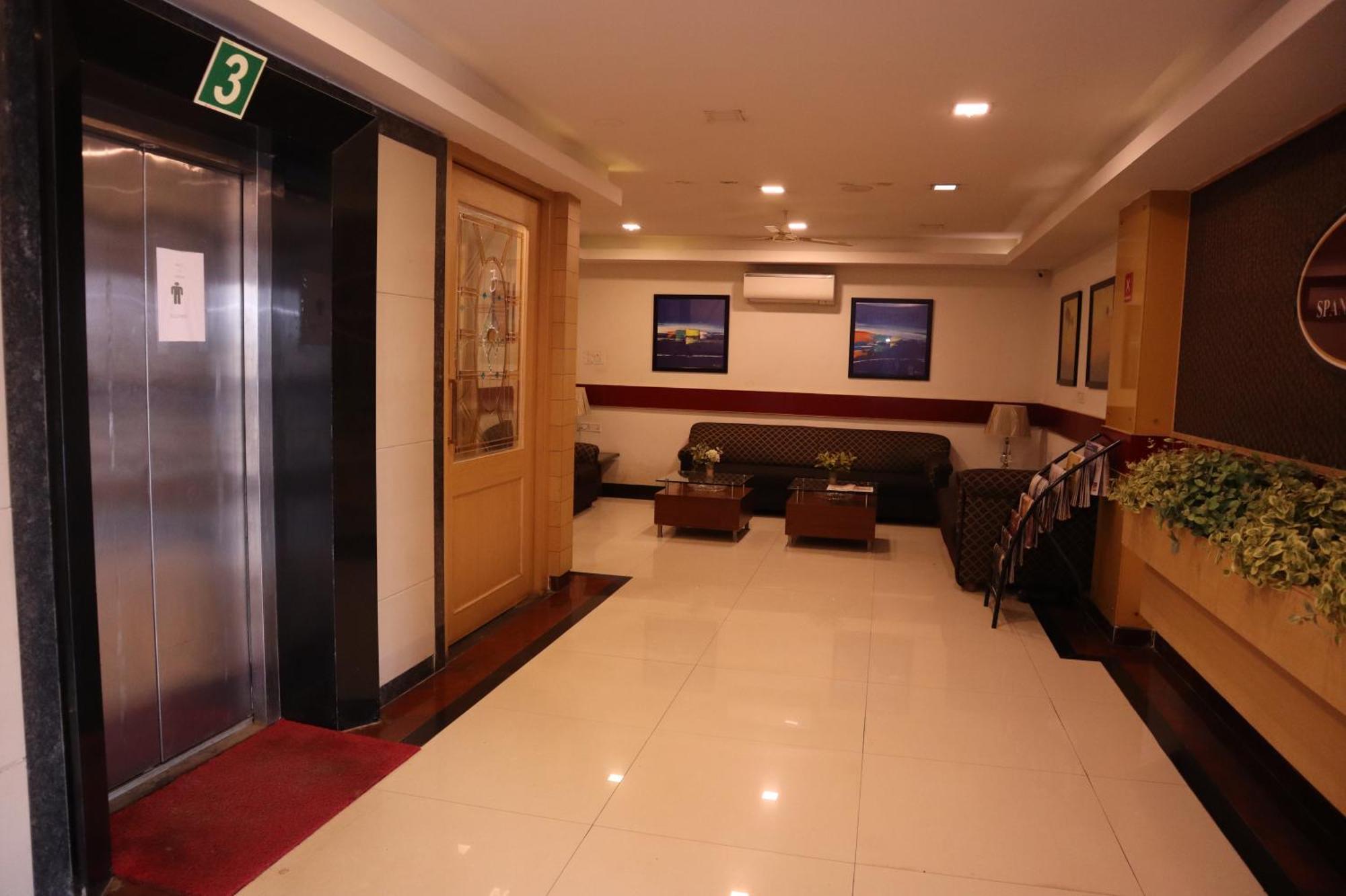 Sri Sai Ram Suites 벵갈루루 외부 사진